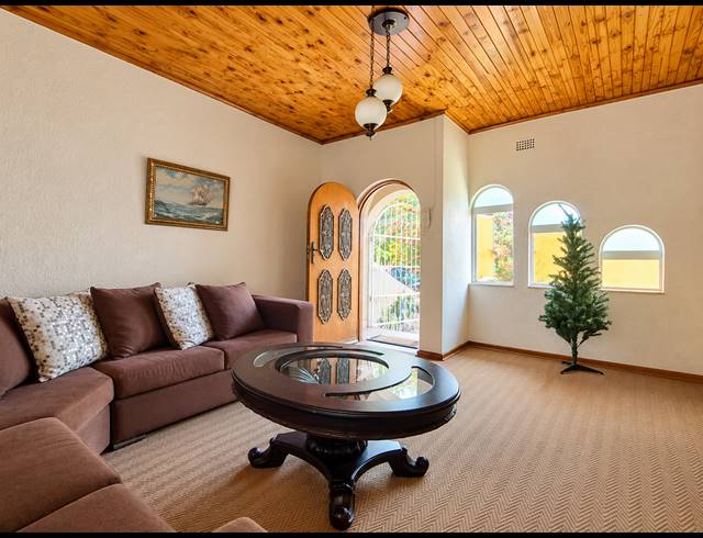 3 BEDROOM HOUSE FOR SALE IN BERGSIG